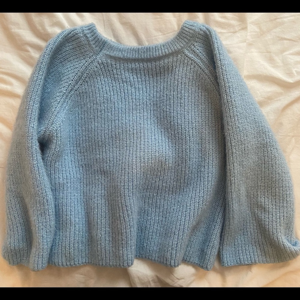 Blue sweater - Picture 2 of 3
